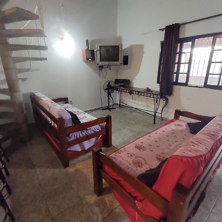 Casa temporada Peruibe 1200m praia com Wi-Fi Exterior foto